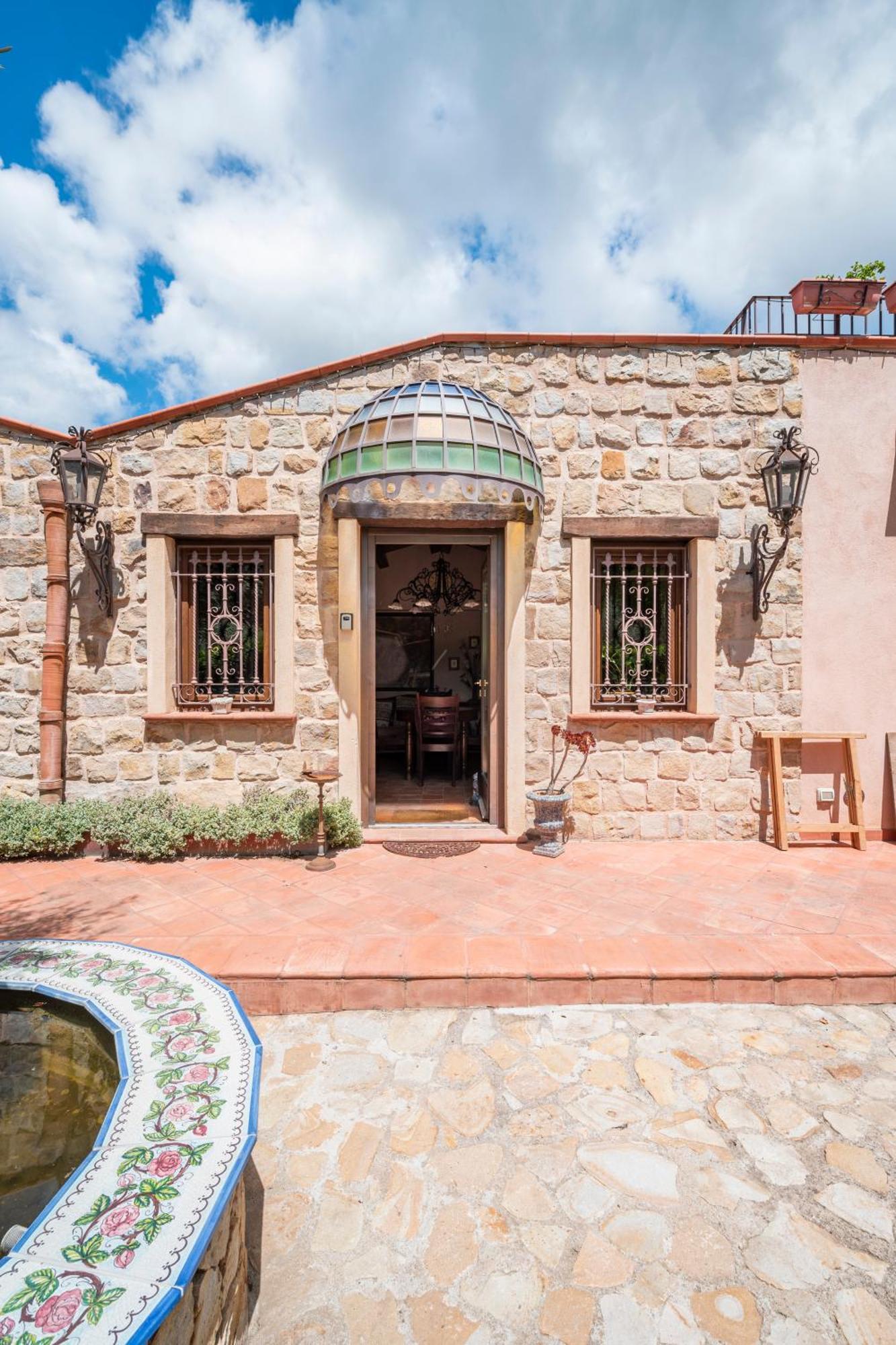 Villarose Castelbuono  Exteriör bild