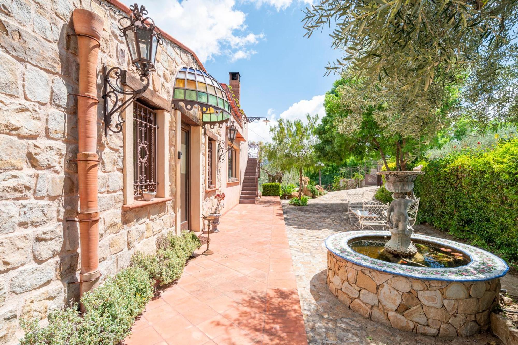 Villarose Castelbuono  Exteriör bild