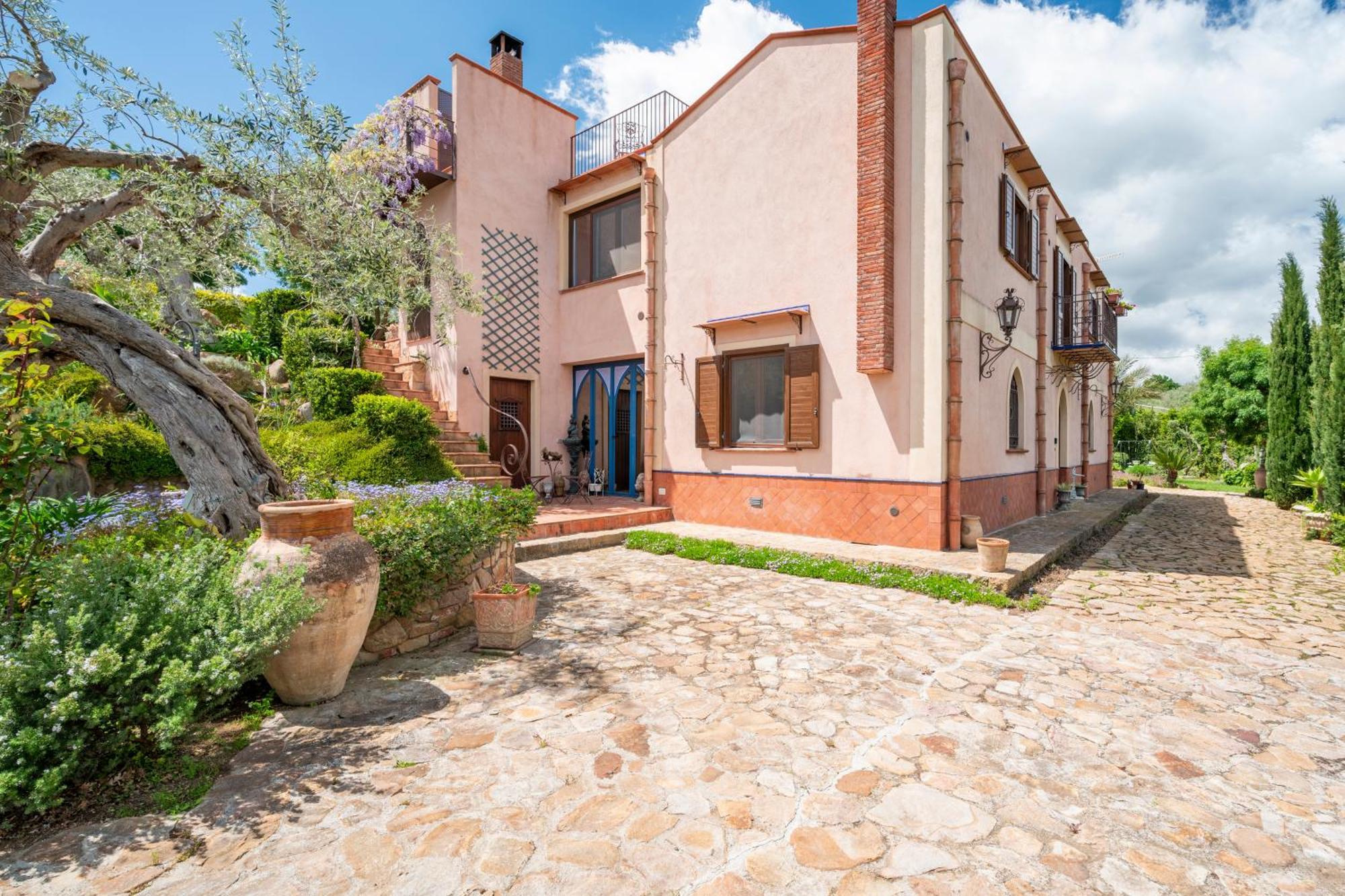 Villarose Castelbuono  Exteriör bild