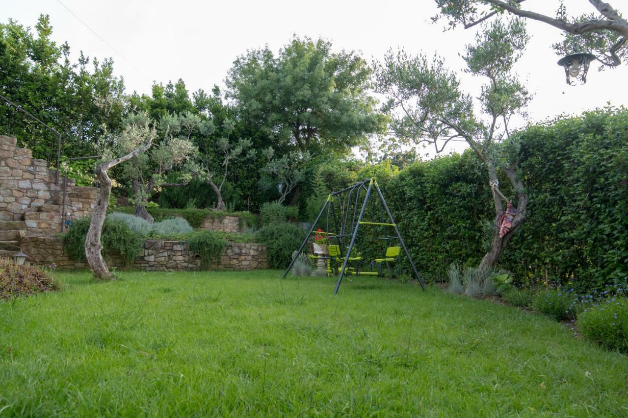 Villarose Castelbuono  Exteriör bild