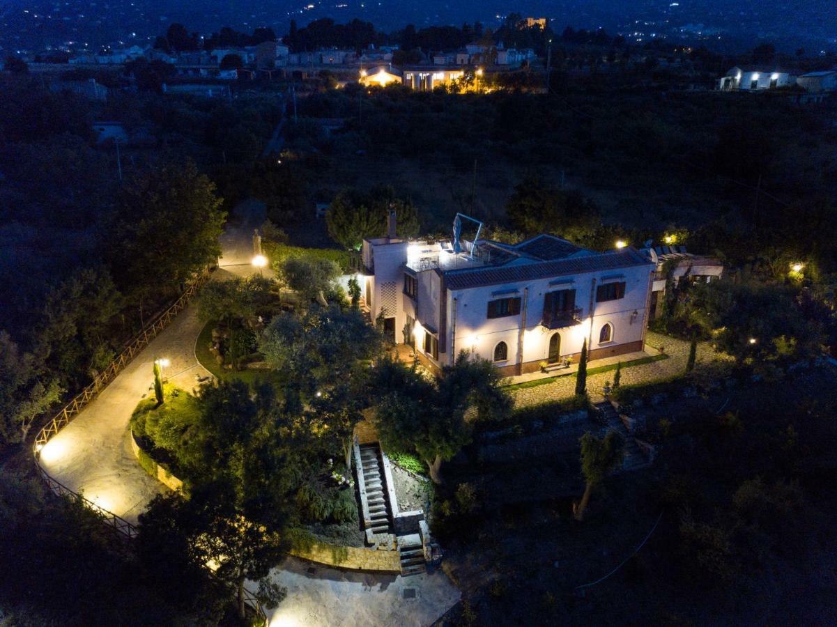 Villarose Castelbuono  Exteriör bild